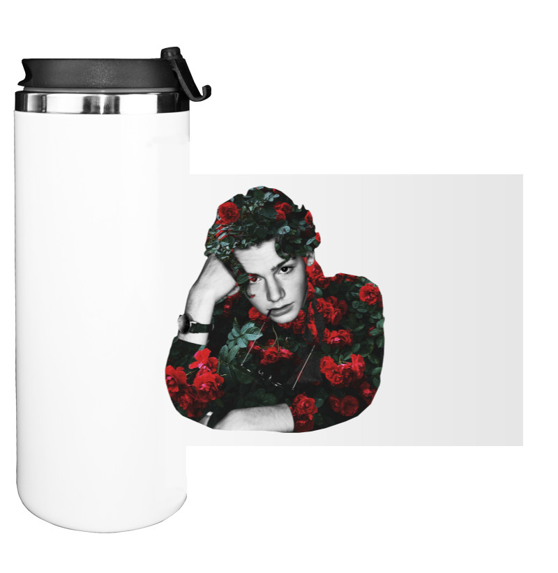 Water Bottle on Tumbler - Пэйтон Мурмиер - Mfest